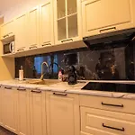 Vibe 90 Old Town Apartamento *