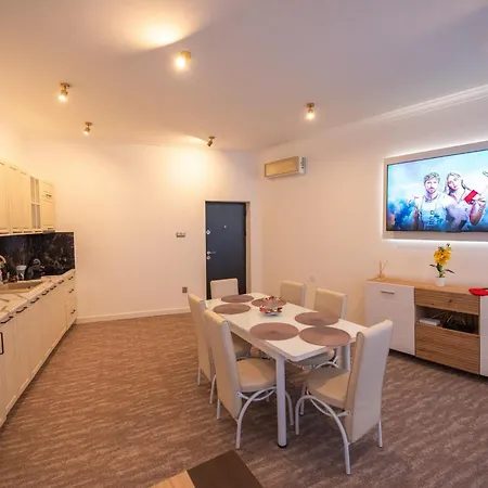 Luxury Centrul Vechi Apartment *