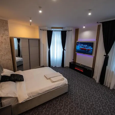 Luxury Centrul Vechi Apartment Craiova