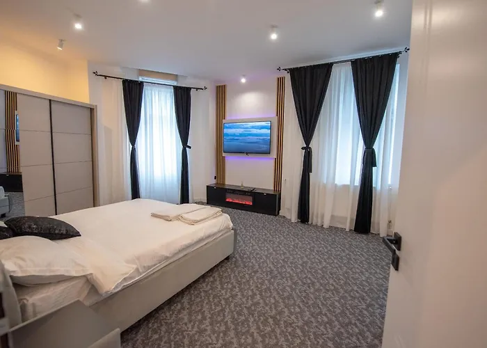 Vibe 90 Old Town Lejlighed Craiova