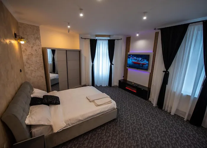 Luxury Centrul Vechi Апартаменты Крайова