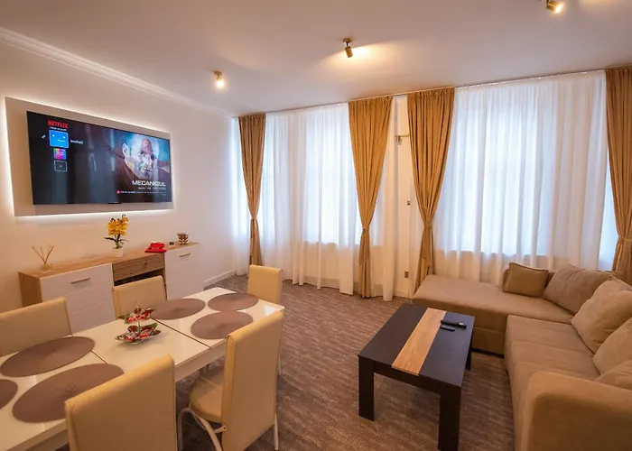 Luxury Centrul Vechi Крайова