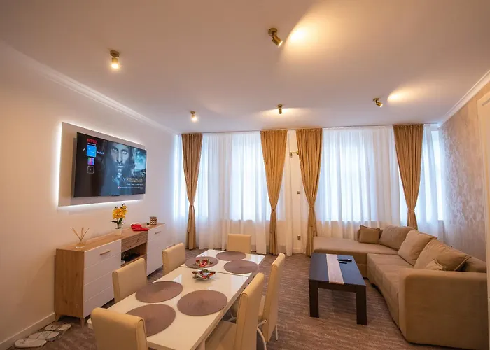 Luxury Centrul Vechi Крайова